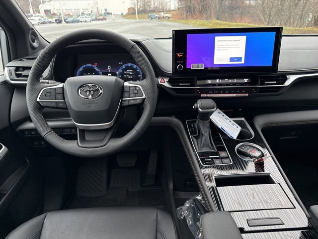 New 2026 Toyota Sienna XLE Woodland Edition image 18