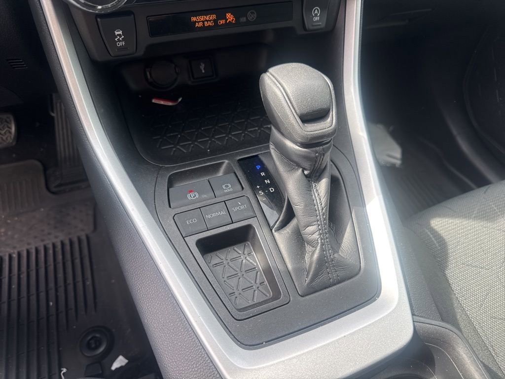 Certified 2021 Toyota RAV4 XLE image 7