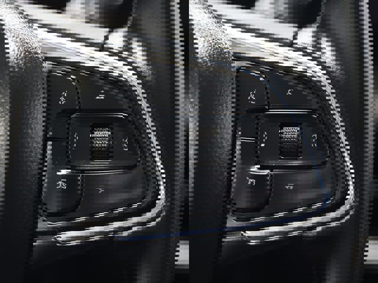 Used 2024 Buick Encore GX Sport Touring image 28