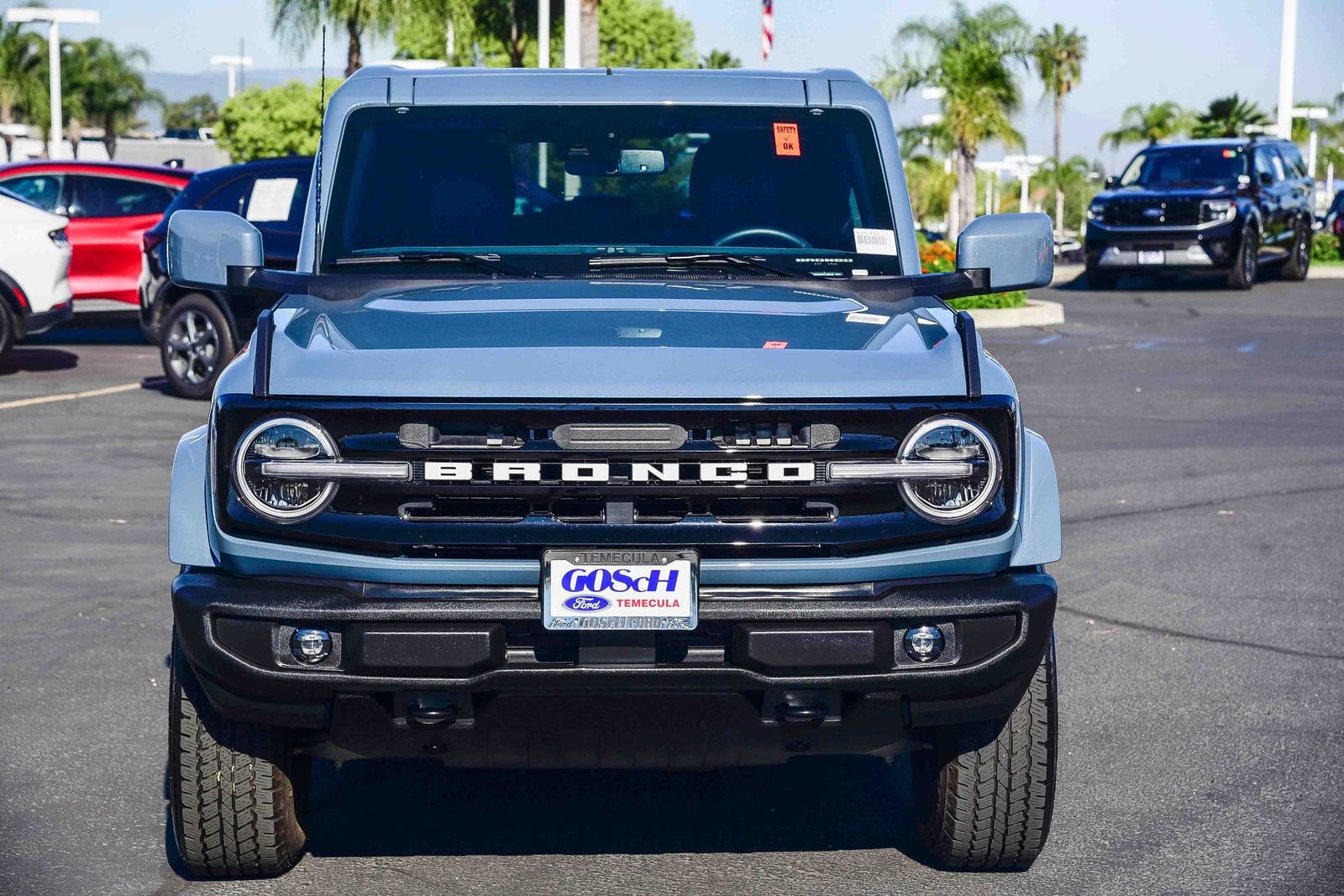 Certified 2025 Ford Bronco Outer Banks image 2
