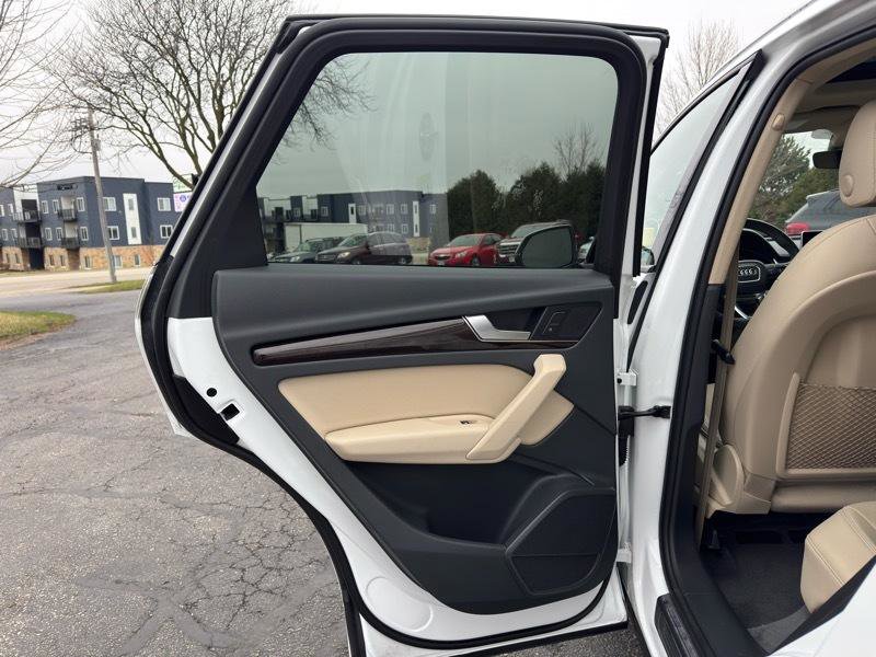 Used 2018 Audi Q5 2.0T Premium image 36