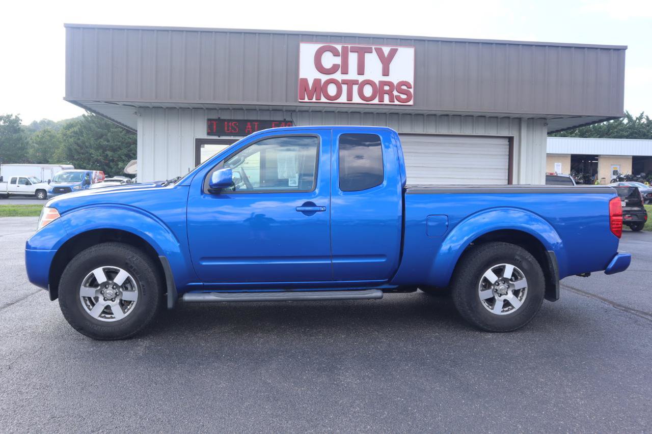 Used 2013 Nissan Frontier PRO-4X AWD/4WD image 10