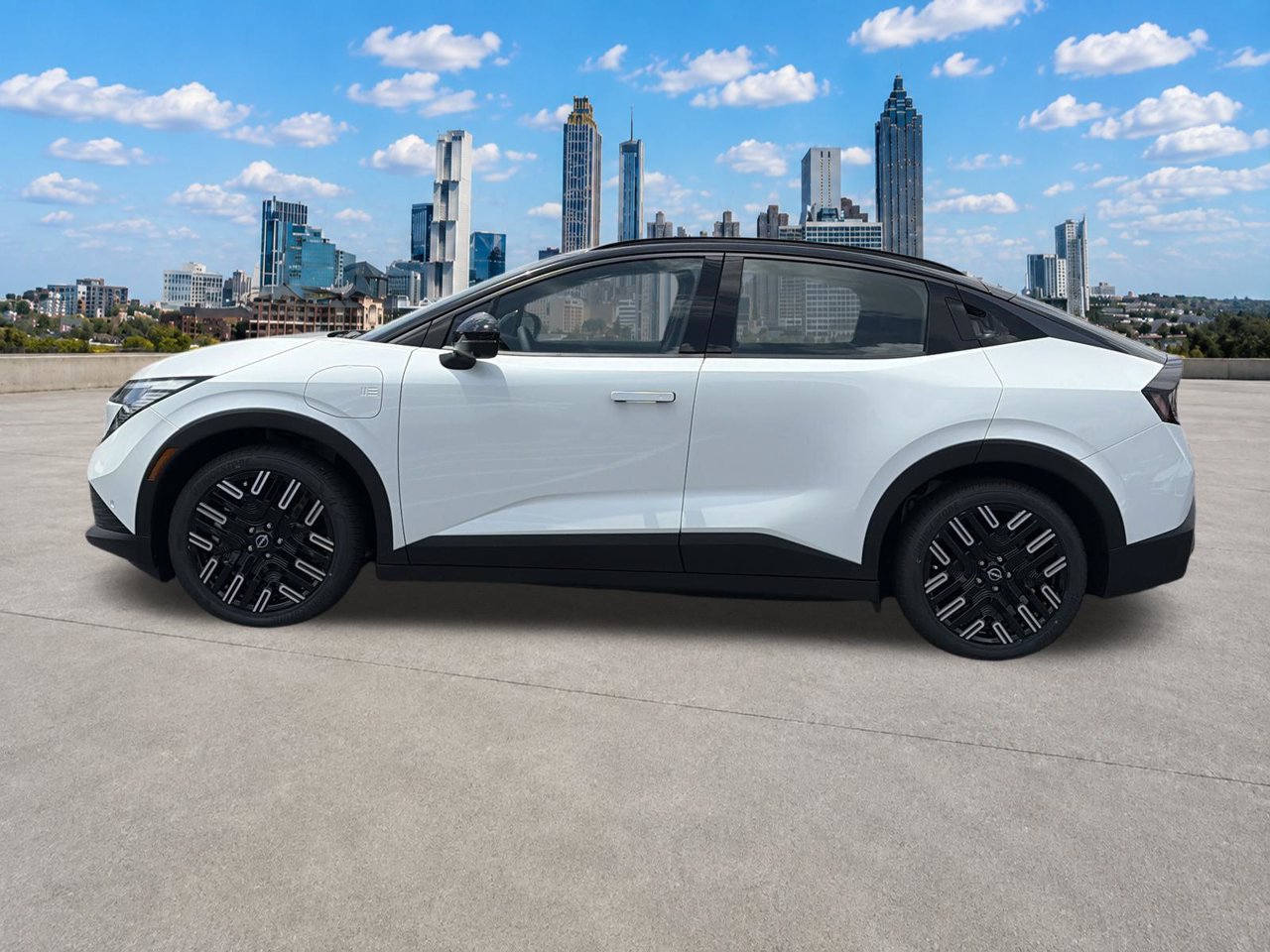 New 2026 Nissan Leaf Platinum+ FWD image 2