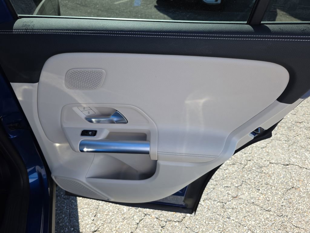 Certified 2025 Mercedes-Benz GLA 250 4MATIC image 14