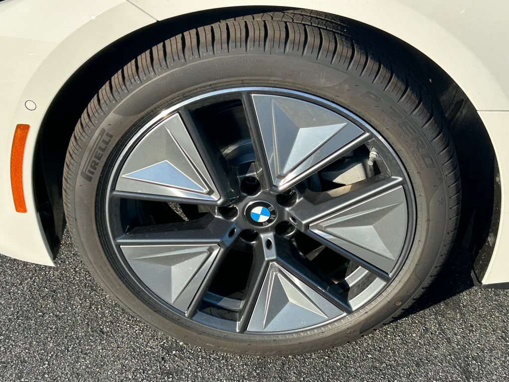 New 2026 BMW i4 eDrive40 w/ Premium Package RWD image 9