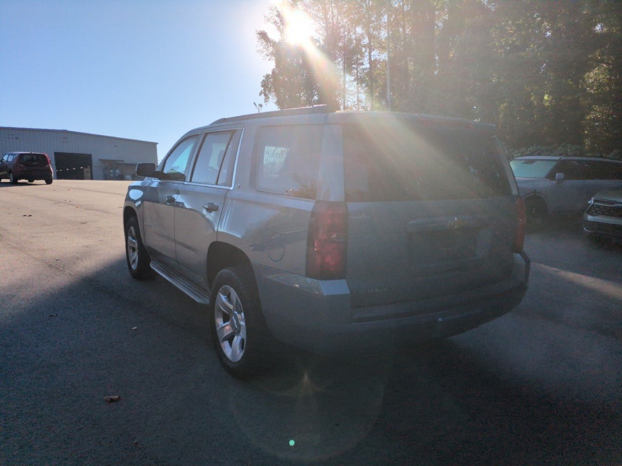 Used 2016 Chevrolet Tahoe LT AWD/4WD image 3