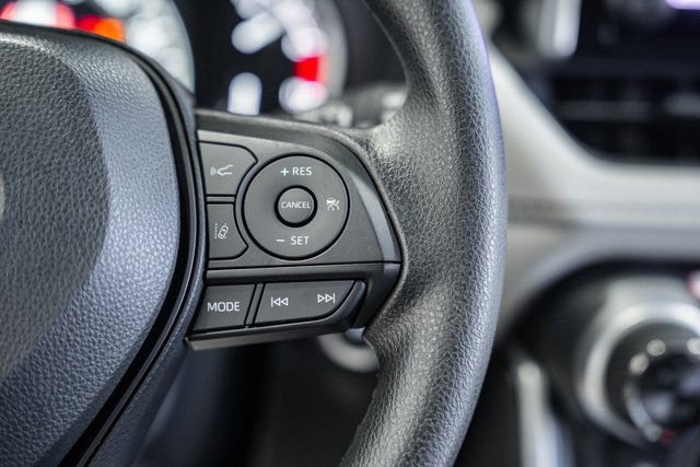 New 2025 Toyota RAV4 XLE image 27