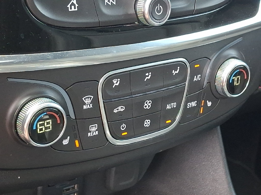 Certified 2023 Chevrolet Traverse RS AWD/4WD image 14