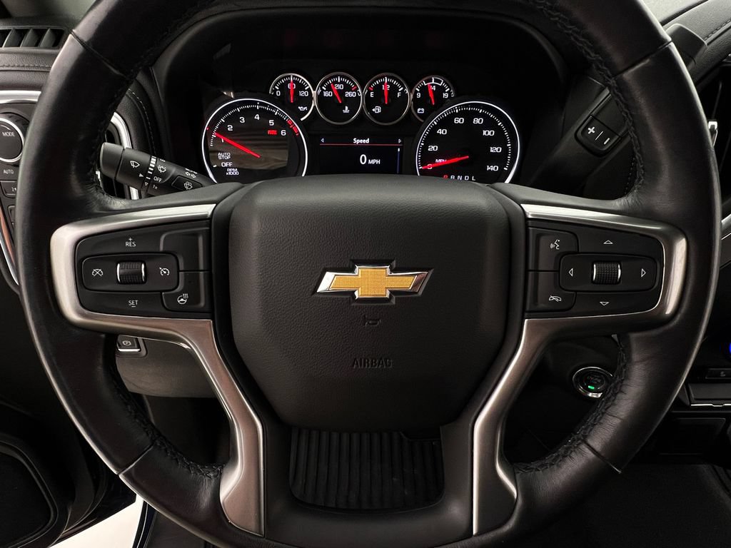 Used 2021 Chevrolet Silverado 1500 LT AWD/4WD image 16