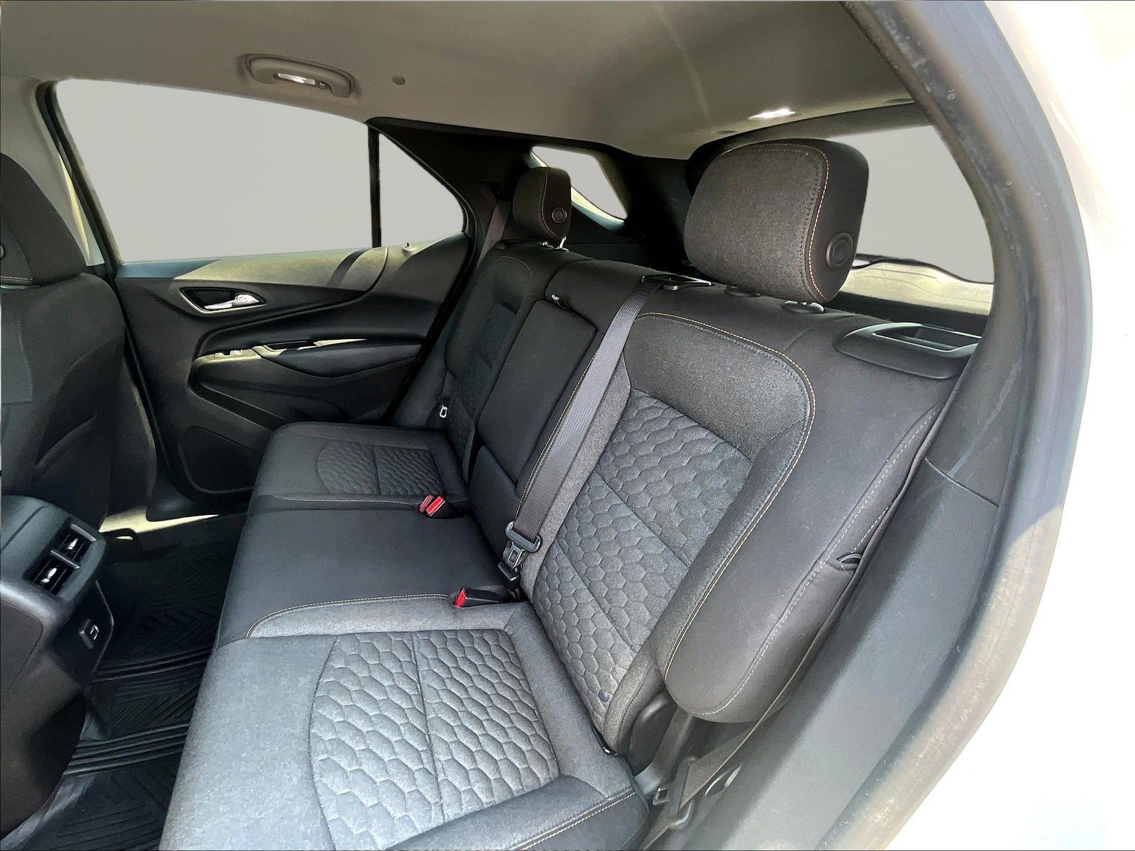 Used 2019 Chevrolet Equinox LT FWD image 22