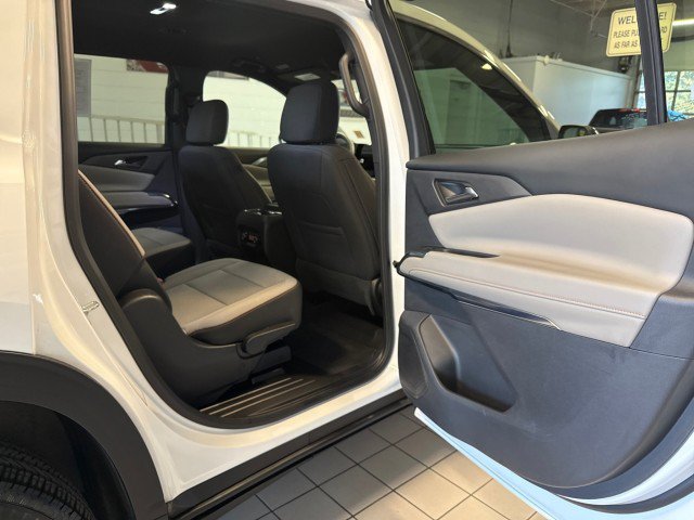 Used 2026 Chevrolet Traverse LT w/ Driver Confidence Package FWD image 27
