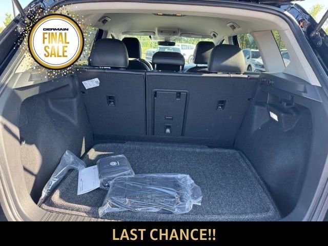 New 2024 Volkswagen Taos SE image 6