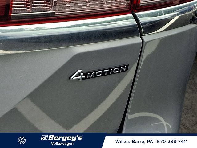 Certified 2025 Volkswagen Atlas SE AWD/4WD image 12
