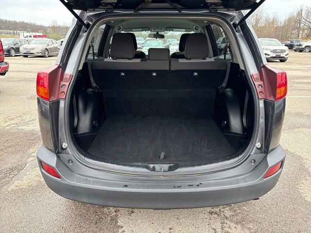 Used 2013 Toyota RAV4 LE image 15