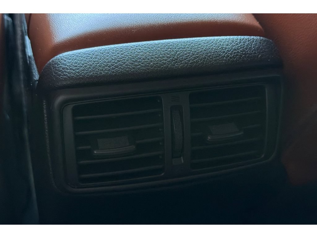 Used 2018 Nissan Rogue SL w/ Premium Package FWD image 14