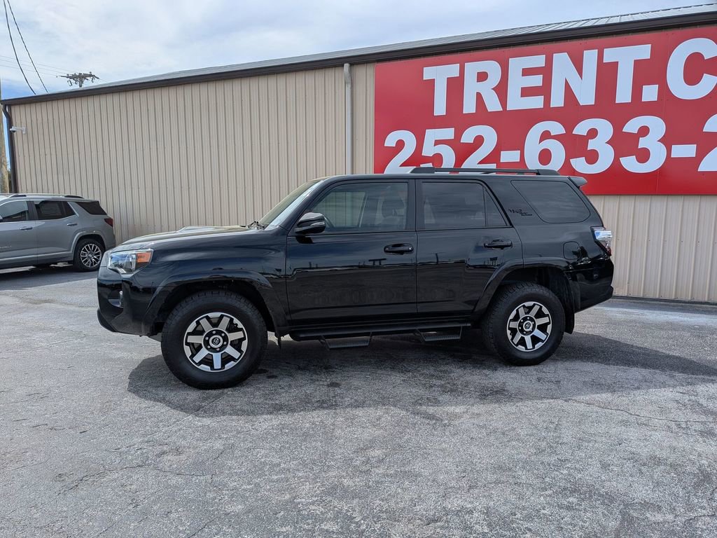 Used 2022 Toyota 4Runner TRD Off-Road Premium w/ Moonroof Package image 2