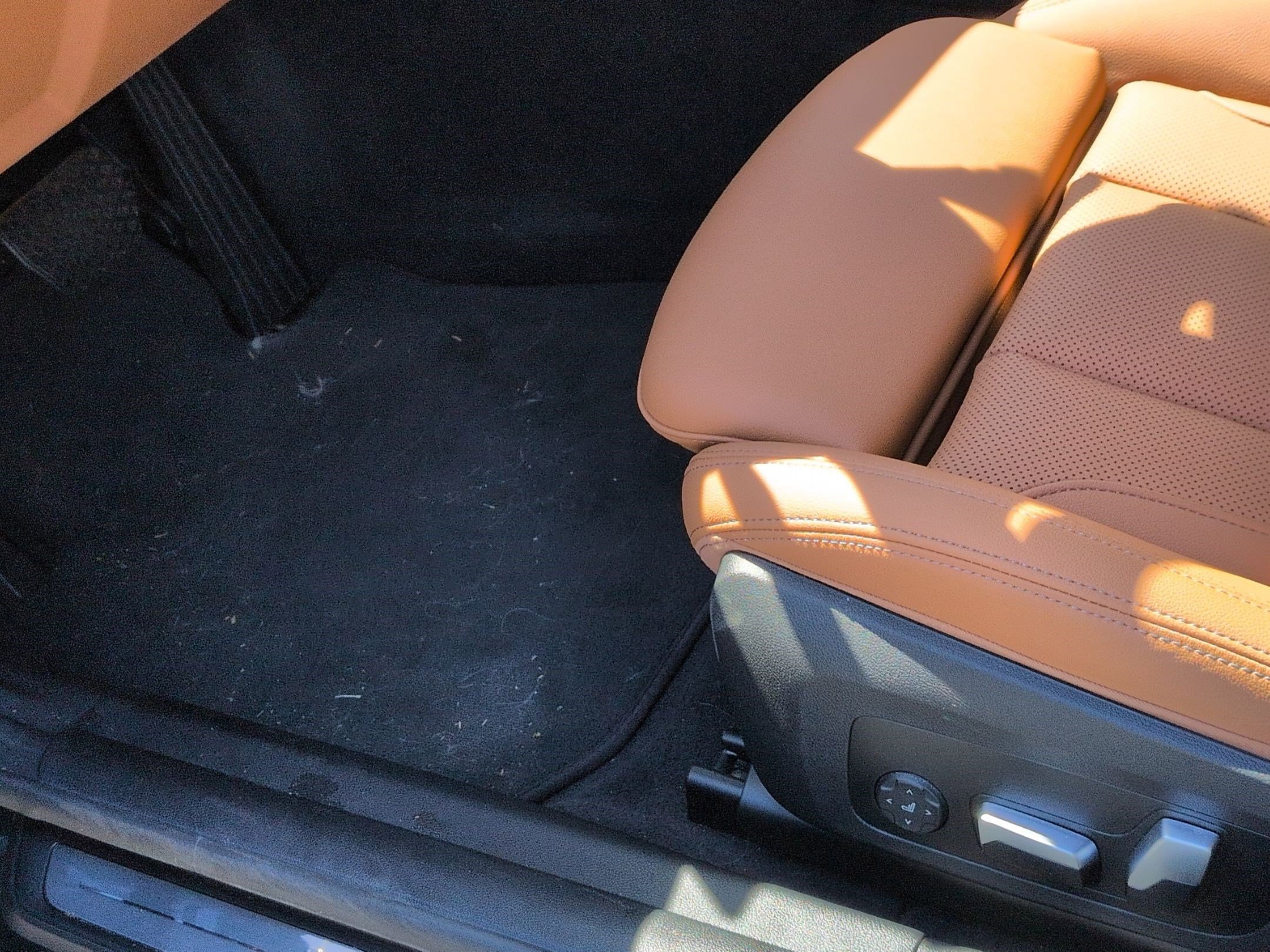 Certified 2023 BMW i4 eDrive35 w/ Premium Package image 17