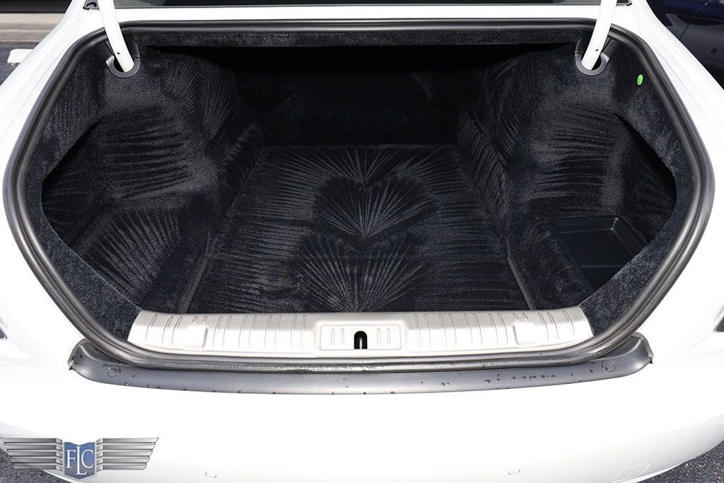 Used 2014 Rolls-Royce Ghost image 36
