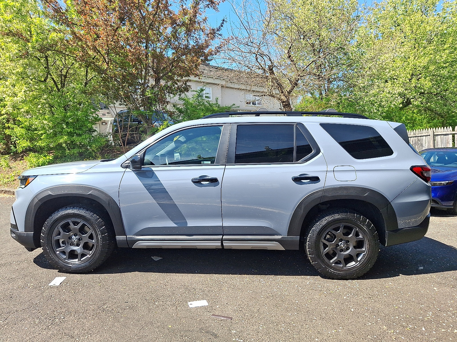 Used 2023 Honda Pilot TrailSport image 10