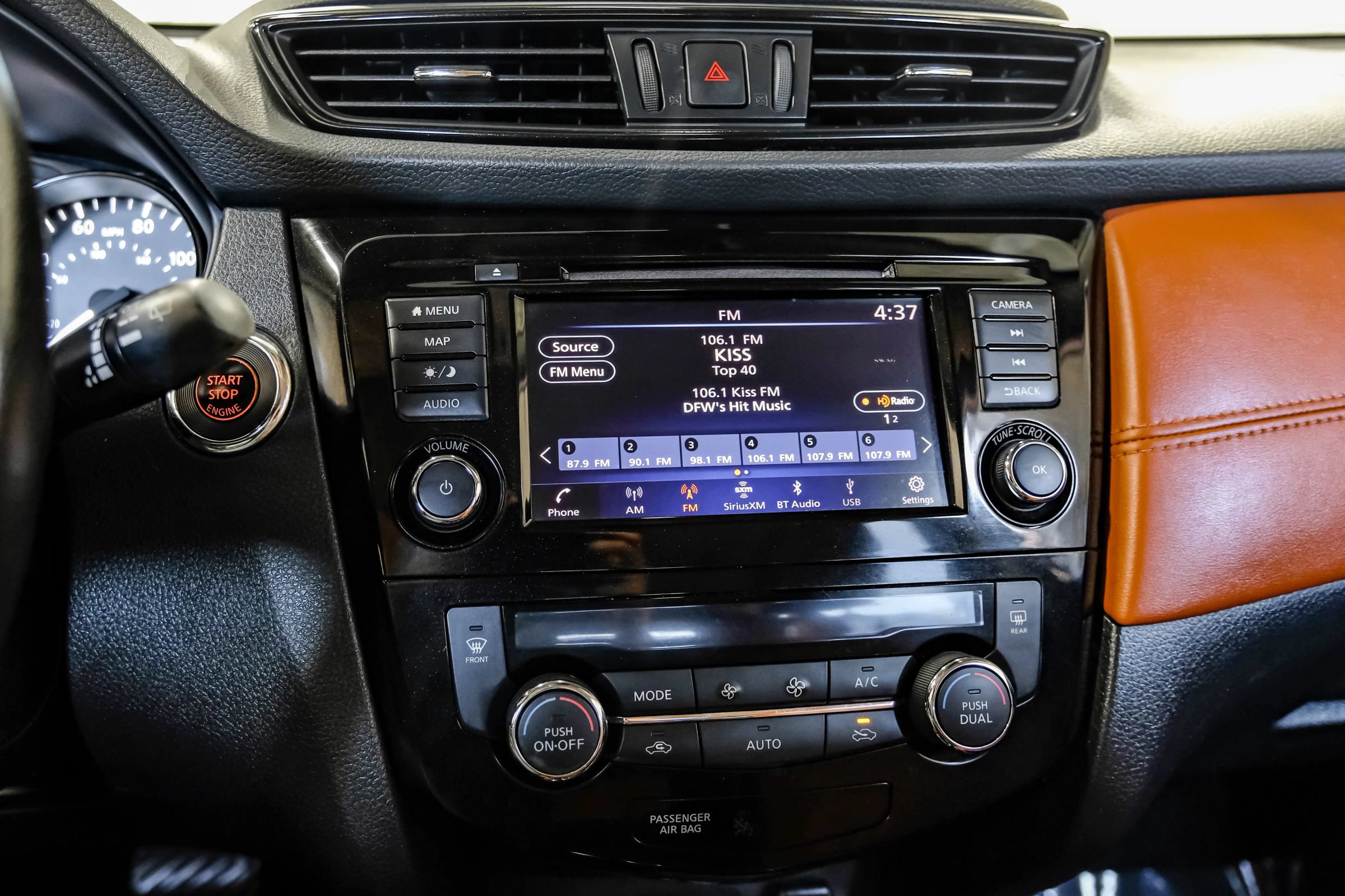 Used 2018 Nissan Rogue SL w/ Premium Package FWD image 37