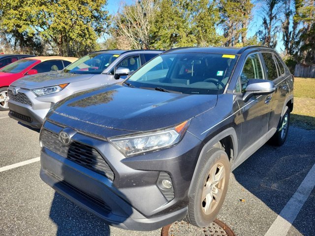 Used 2020 Toyota RAV4 XLE image 8