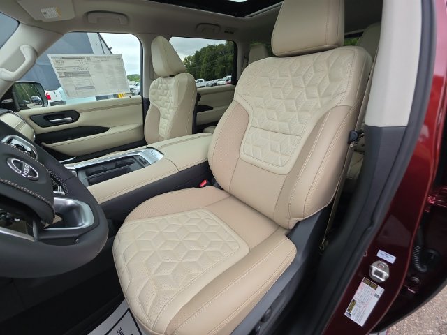 New 2026 Nissan Armada Platinum Reserve w/ Accent Package AWD/4WD image 11