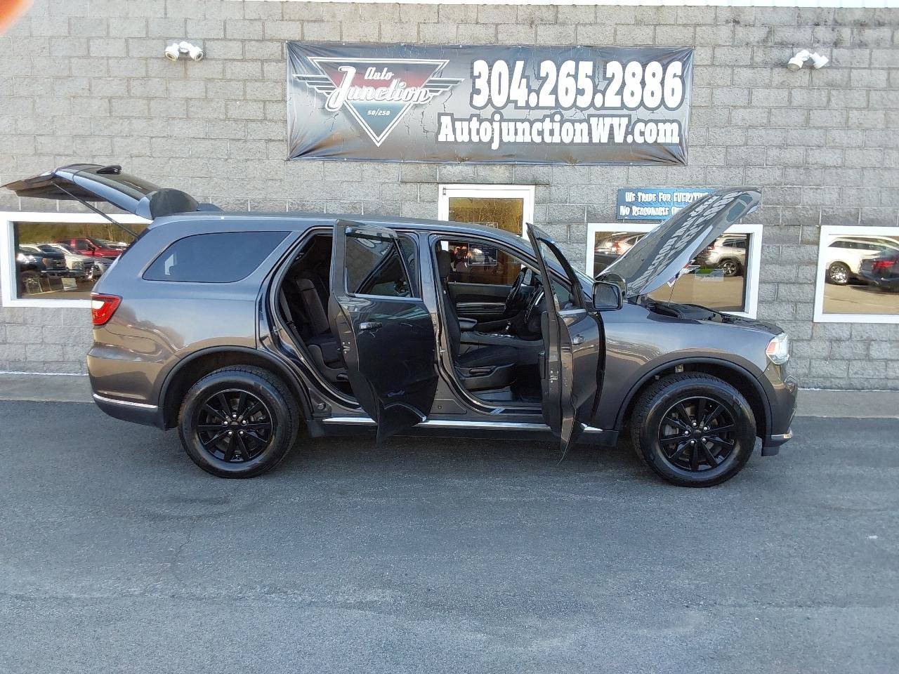 Used 2019 Dodge Durango SXT w/ 3rd Row Seating Group image 30