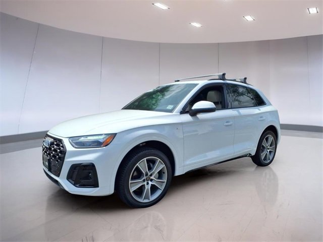 Certified 2025 Audi Q5 2.0T Premium w/ Convenience Plus Package image 5