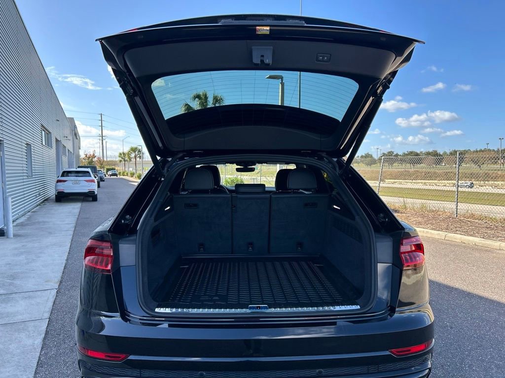 Used 2022 Audi Q8 Premium Plus w/ Premium Plus Package image 56