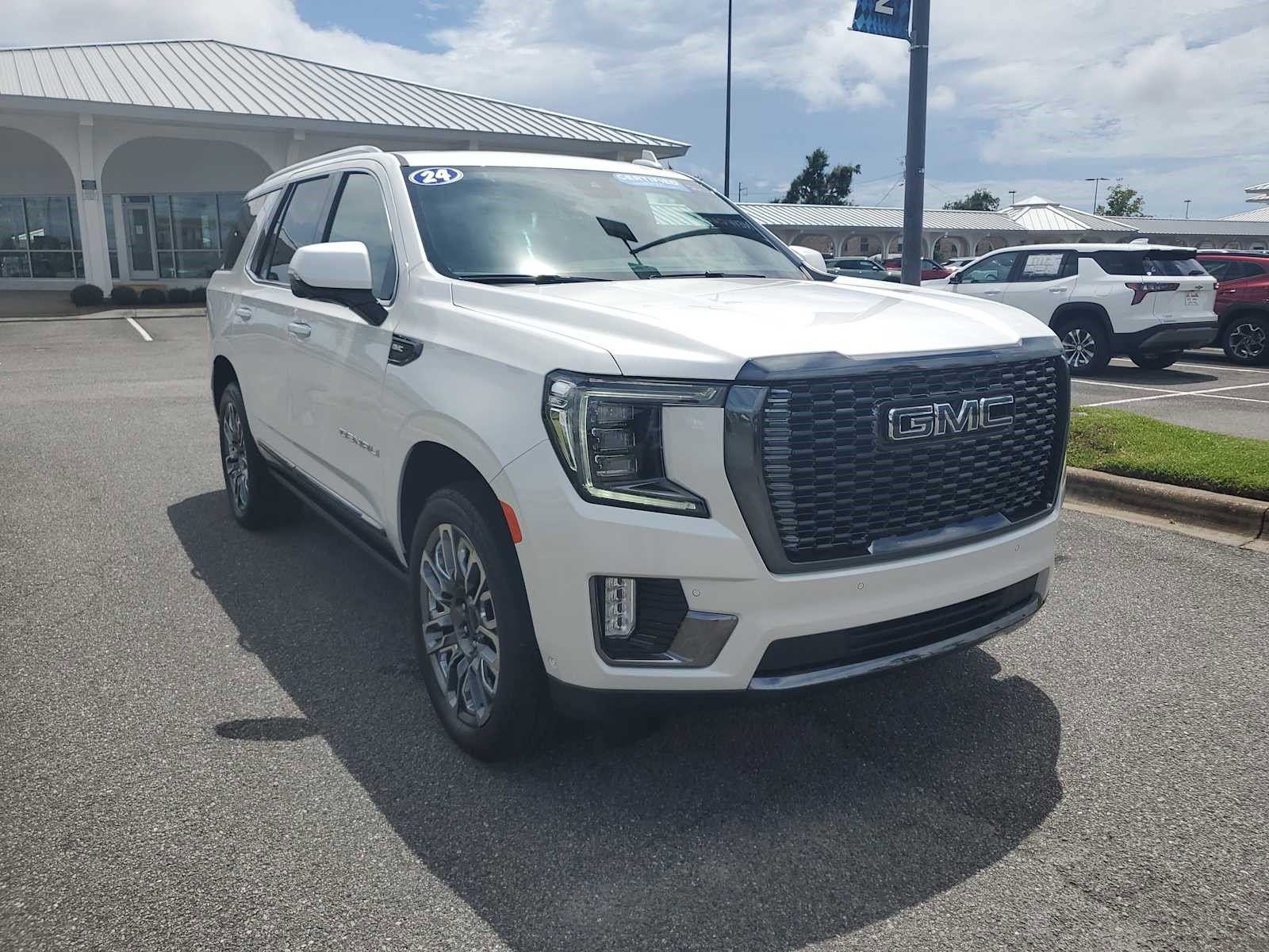 Certified 2024 GMC Yukon Denali Ultimate image 9
