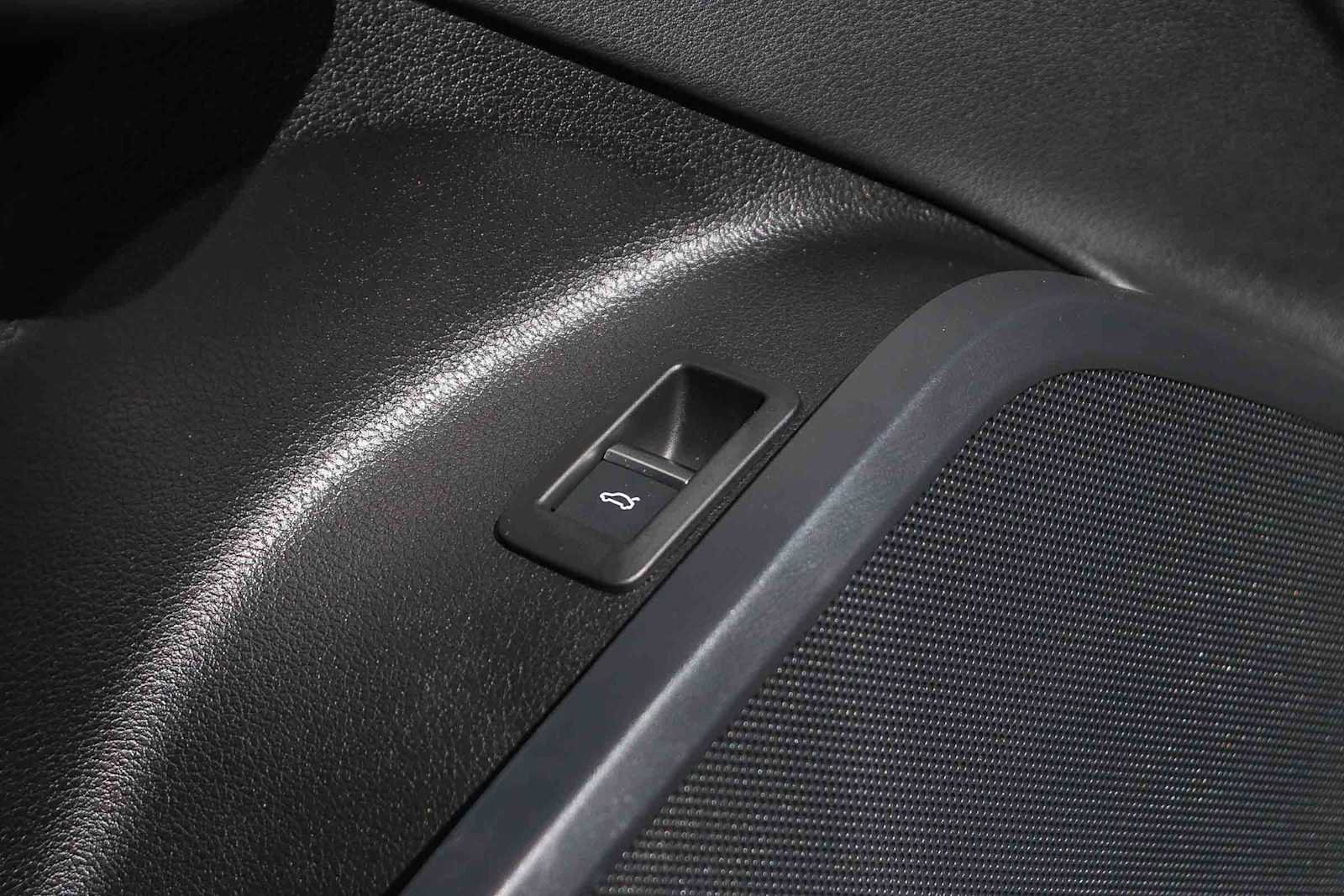 Used 2023 Audi Q5 2.0T Premium w/ Convenience Package image 29