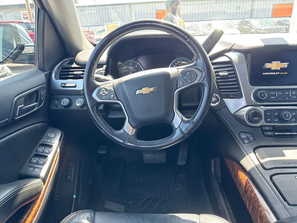 Used 2017 Chevrolet Suburban Premier AWD/4WD image 14