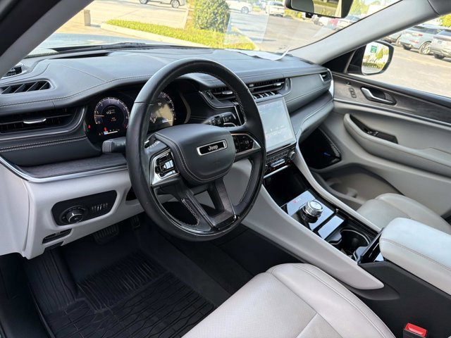 Used 2021 Jeep Grand Cherokee L Overland w/ Advanced Protech Group III RWD image 16