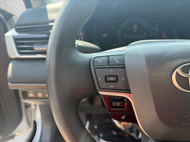 Used 2025 Toyota Camry LE FWD image 15