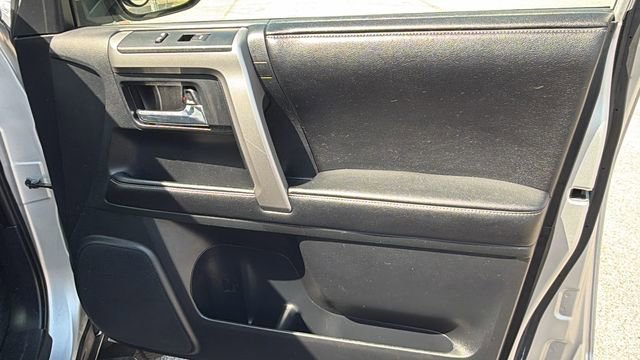 Used 2015 Toyota 4Runner SR5 Premium AWD/4WD image 33