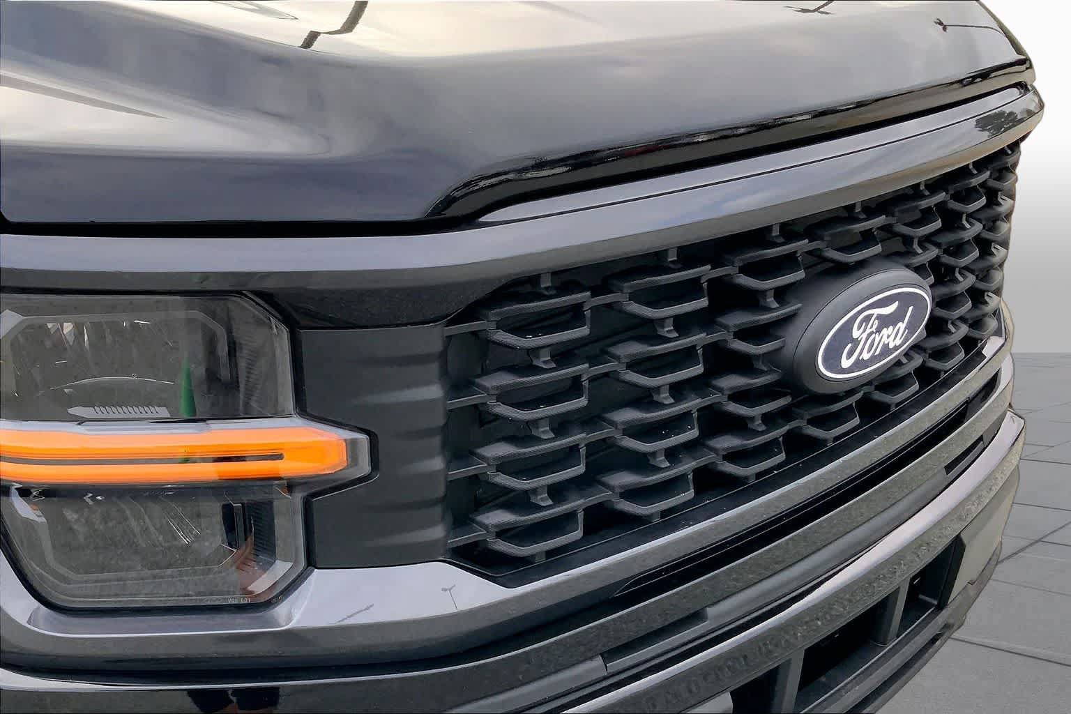 Used 2025 Ford F150 STX w/ Equipment Group 200A AWD/4WD image 71