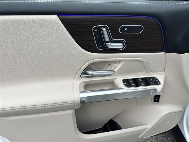 New 2026 Mercedes-Benz GLB 250 4MATIC image 13