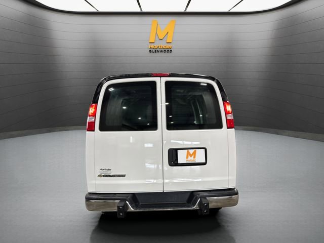 Used 2024 Chevrolet Express 2500 w/ Driver Convenience Package image 7