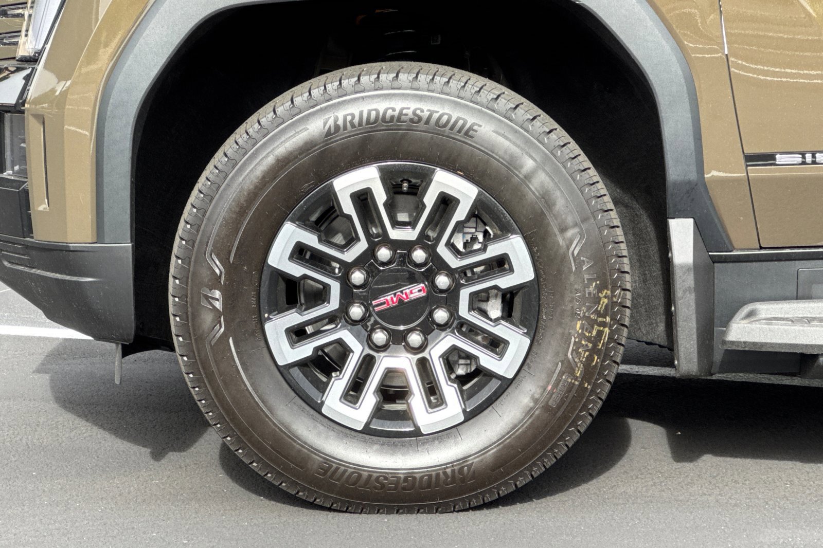 New 2026 GMC Sierra EV Elevation image 25