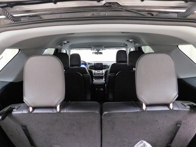 Used 2023 Ford Explorer XLT w/ Equipment Group 202A image 17
