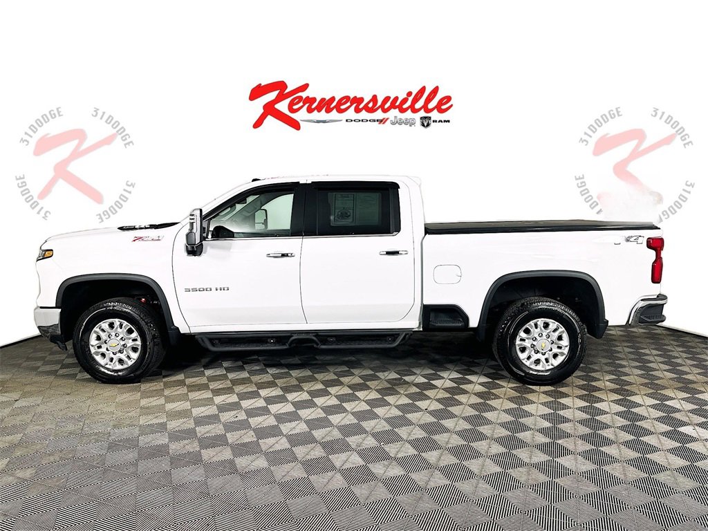 Used 2024 Chevrolet Silverado 3500 LTZ image 4