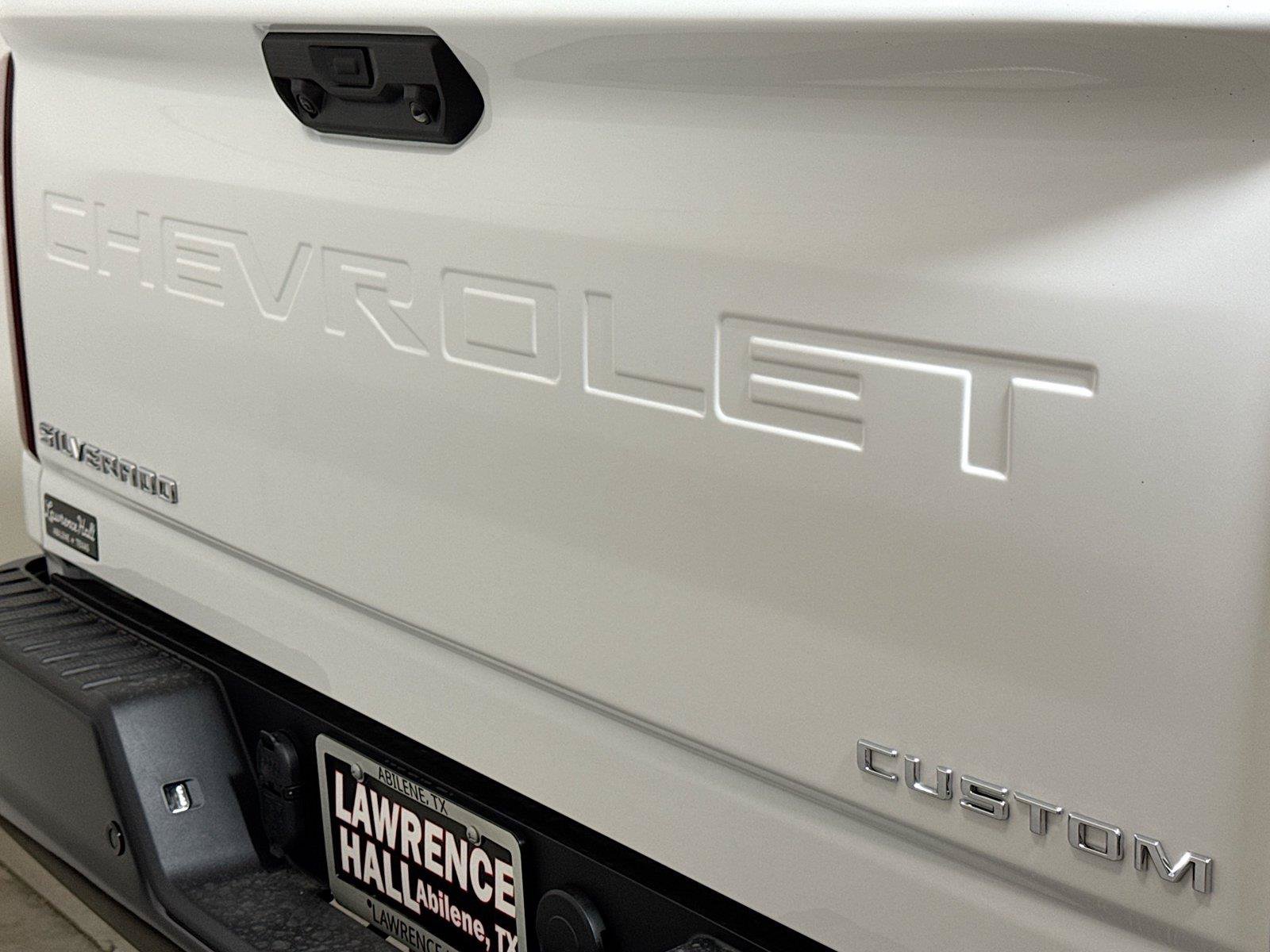 New 2026 Chevrolet Silverado 2500 Custom w/ Custom Value Package AWD/4WD image 18