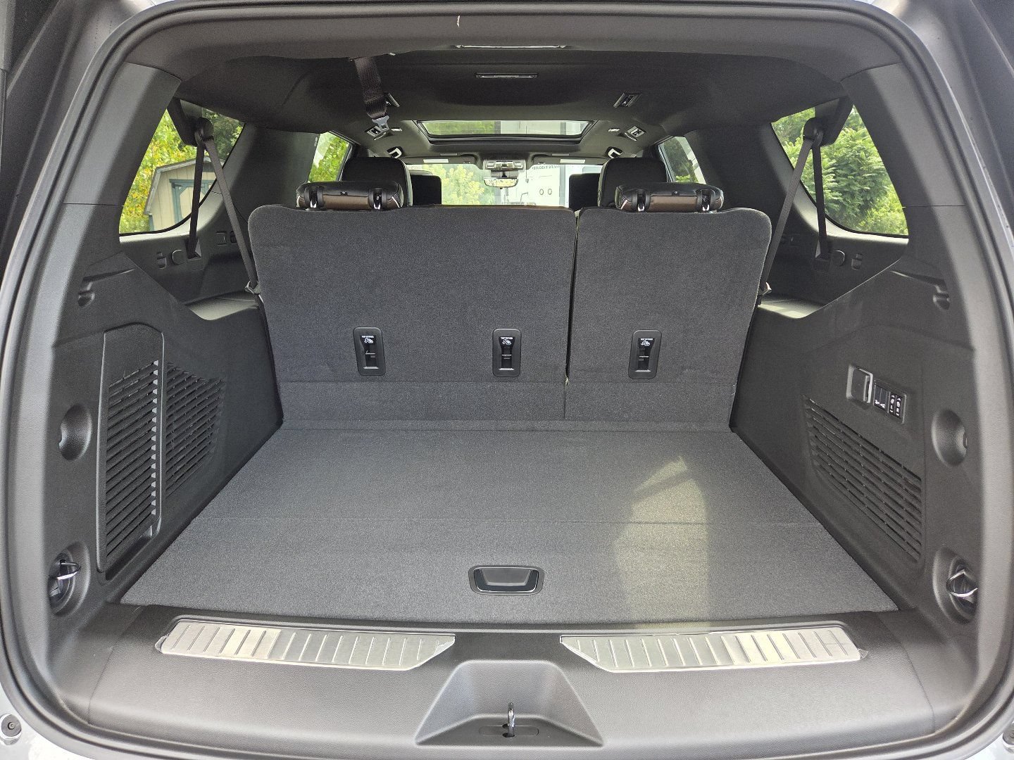 New 2026 GMC Yukon XL Denali Ultimate w/ LPO, Floor Liner Package AWD/4WD image 23