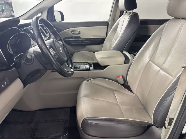 Used 2016 Kia Sedona SX FWD image 4