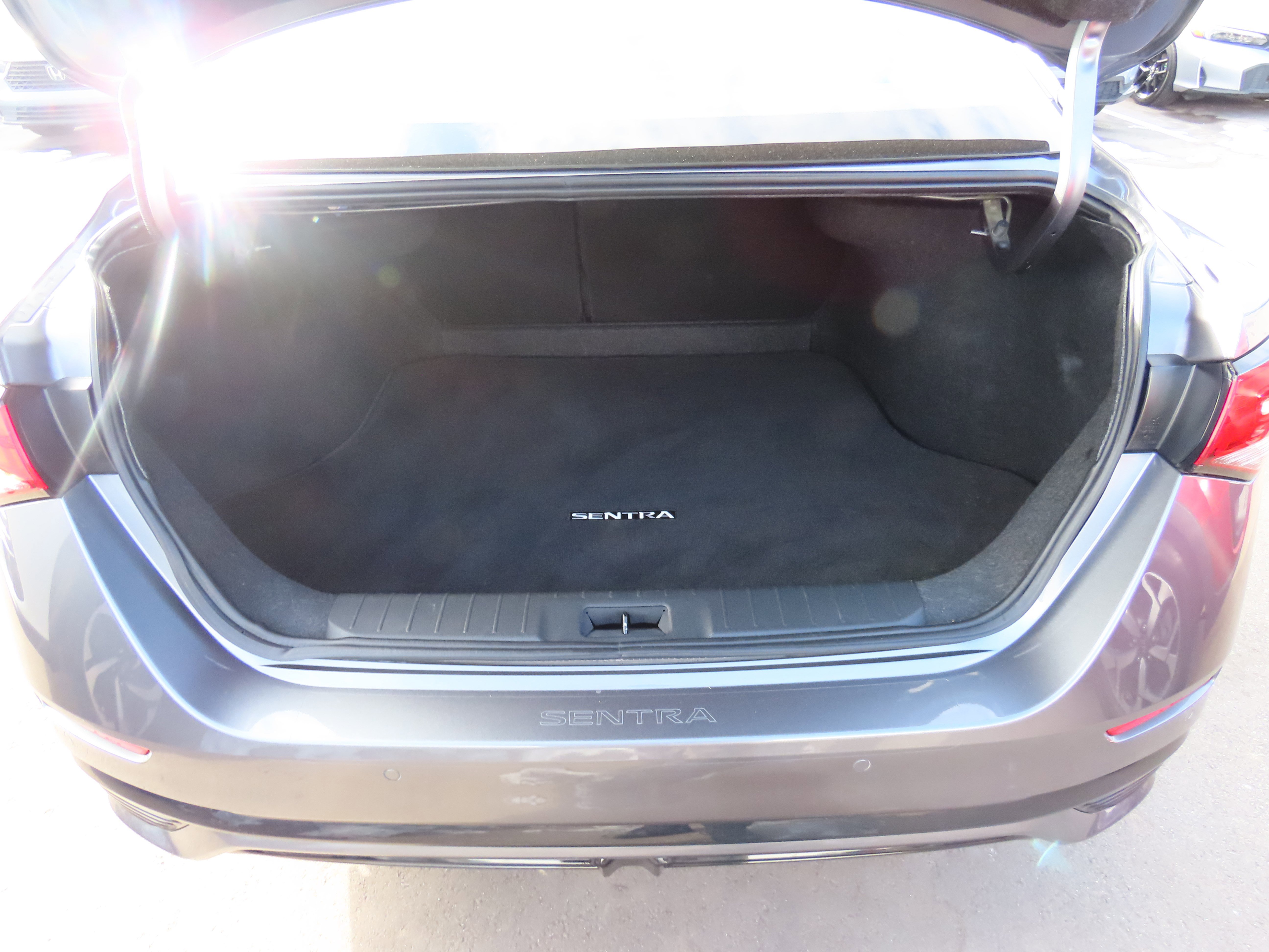 Used 2024 Nissan Sentra SR image 15