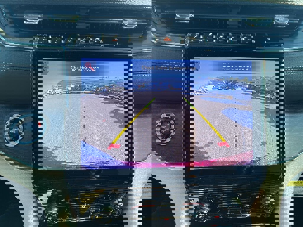 New 2025 Jeep Grand Cherokee Limited image 25