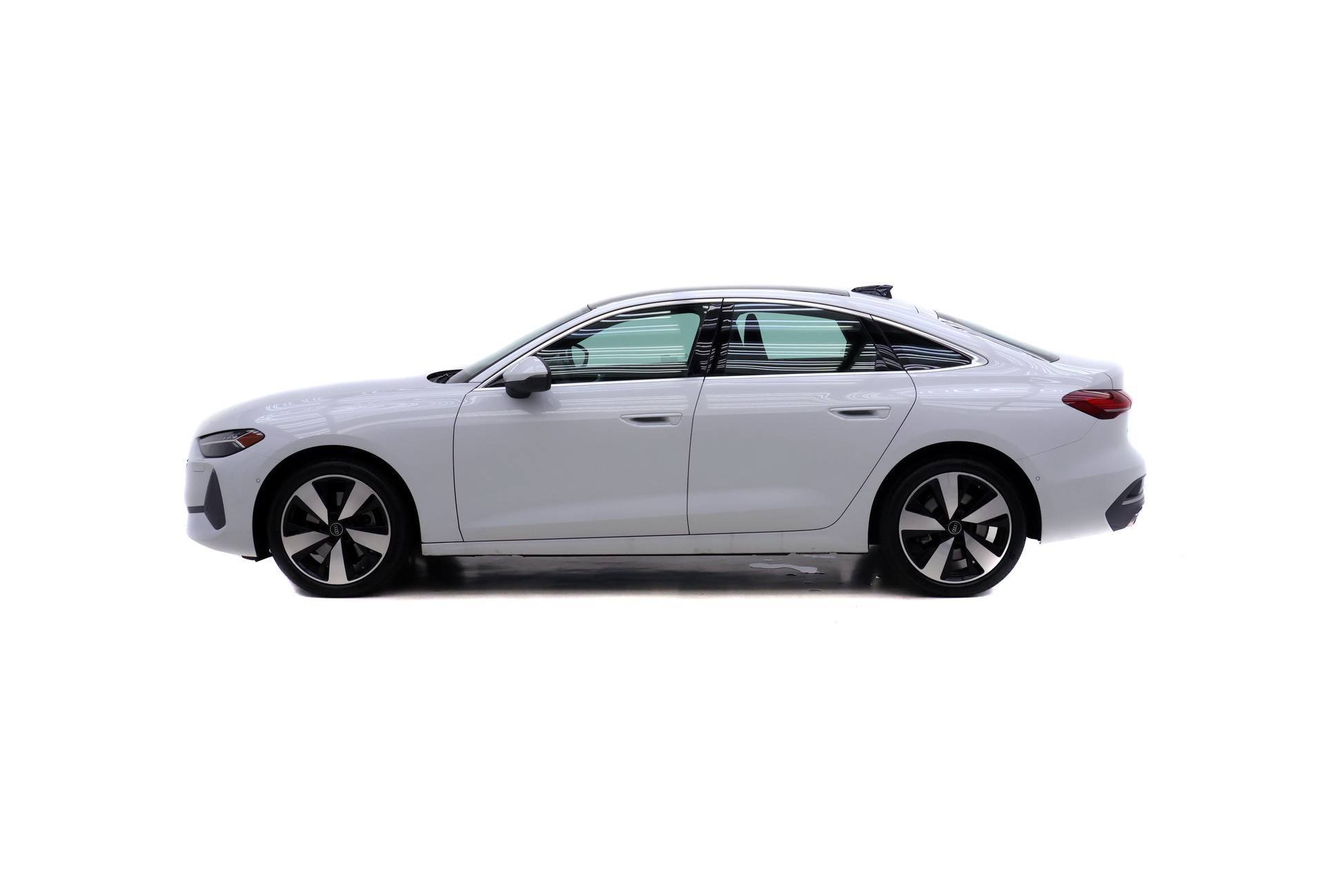 Certified 2025 Audi A5 Premium Plus AWD/4WD image 3