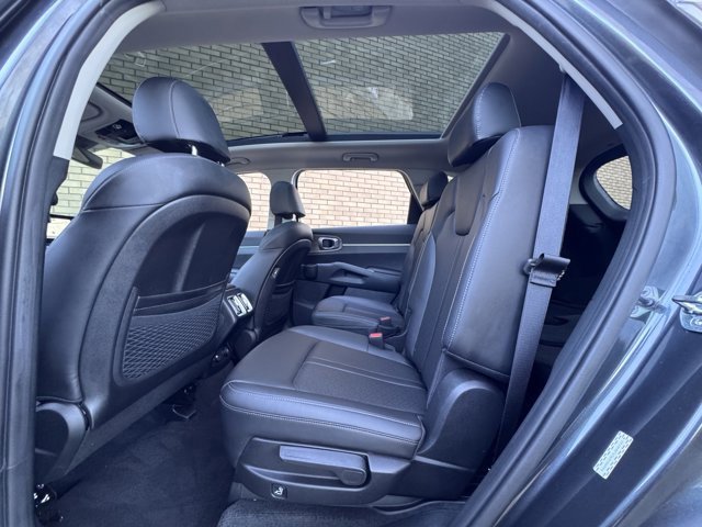 Used 2023 Kia Sorento X-Line EX image 15