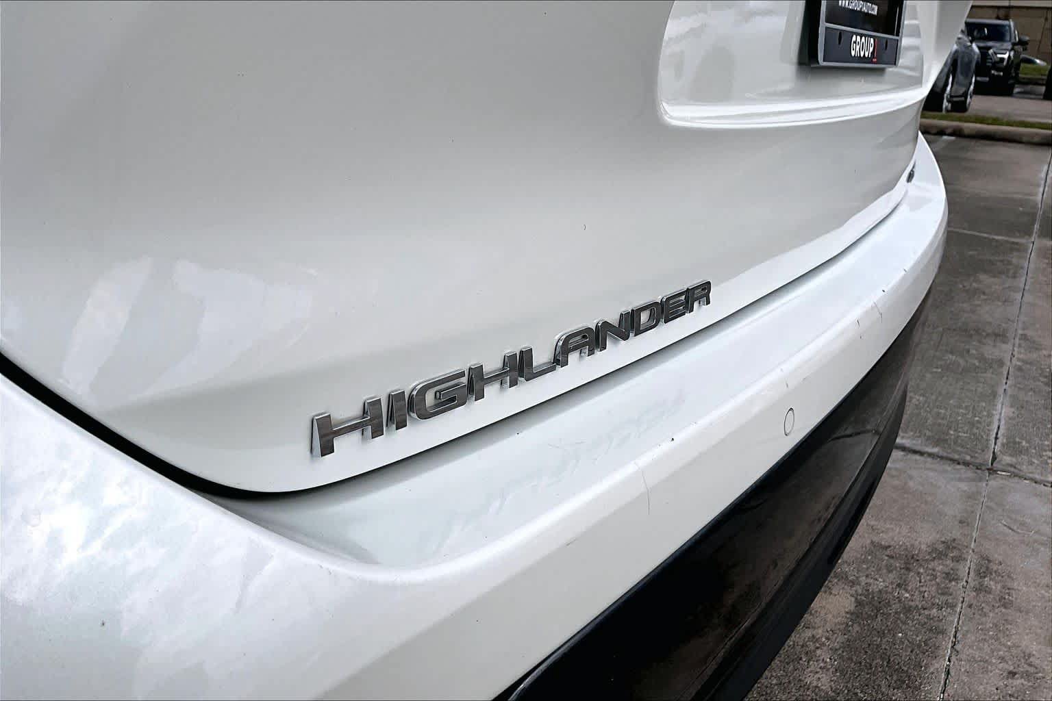 Used 2020 Toyota Highlander Limited FWD image 30