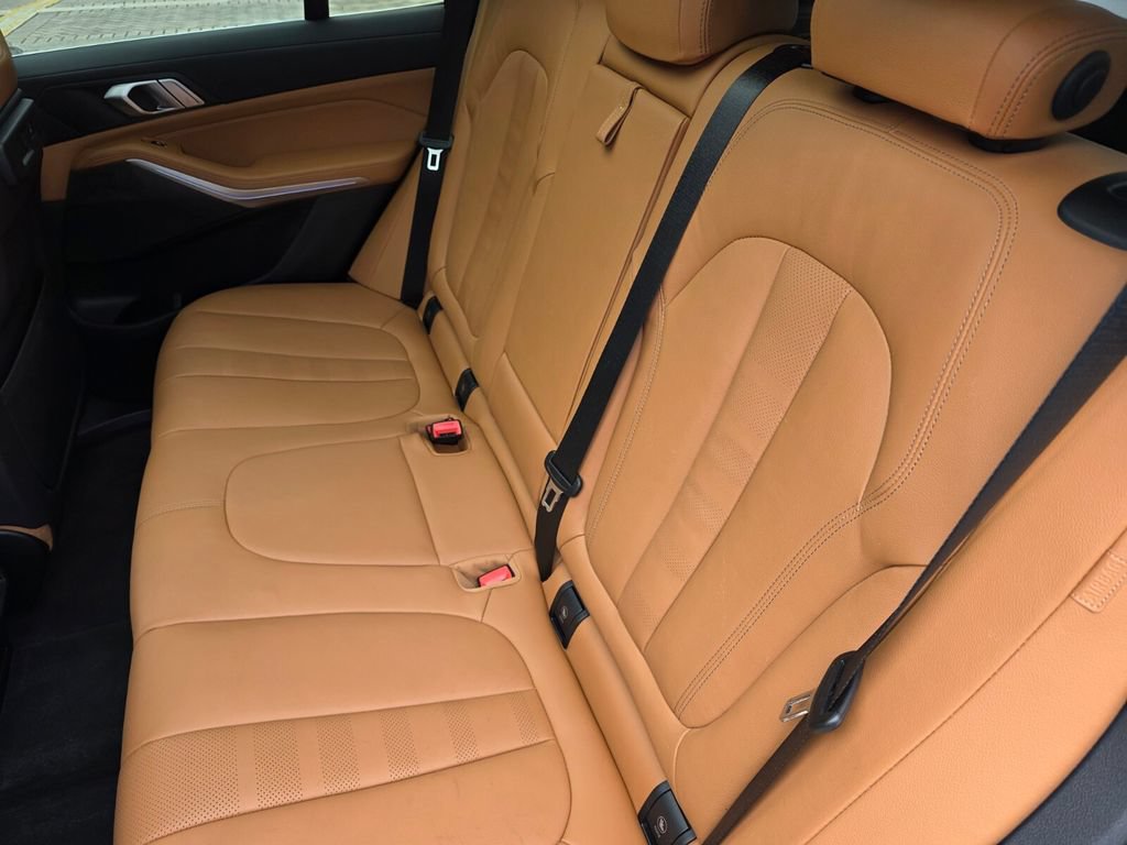 Used 2022 BMW X5 sDrive40i w/ Premium Package RWD image 16